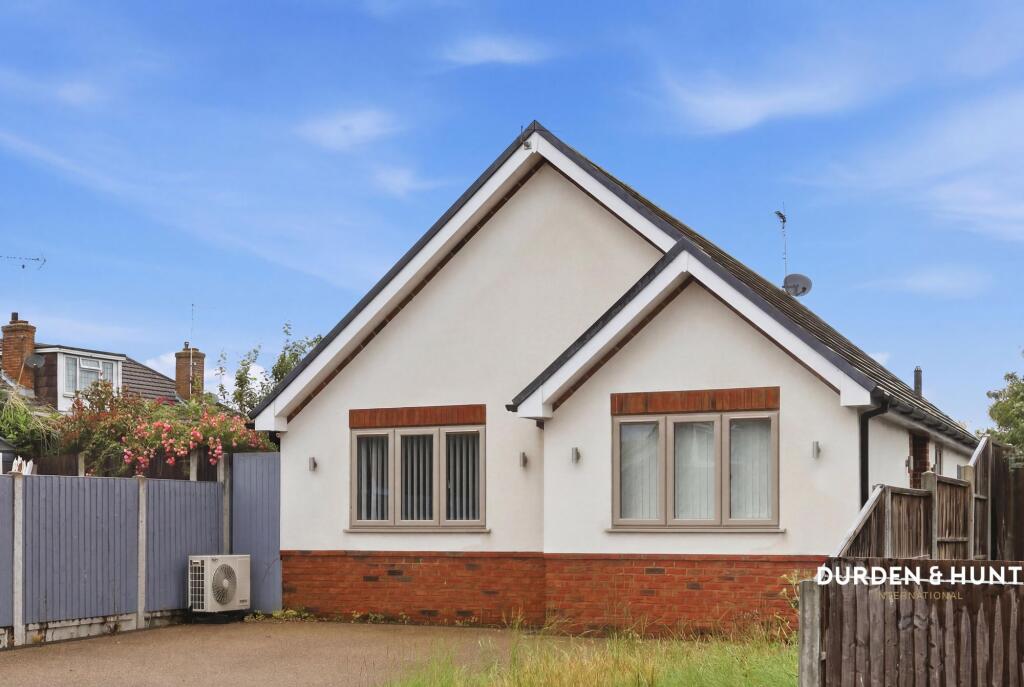 Main image of property: Heycroft Road, Hockley, SS5