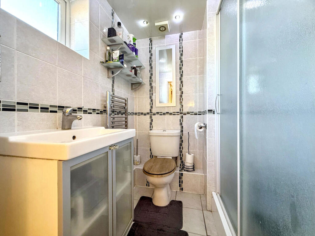 House in Stockton-on-Tees - More