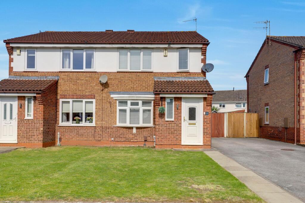 Main image of property: Broomhill Park View, Hucknall, NG15