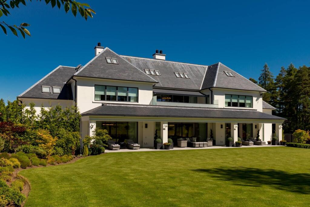 Main image of property: The Queens Crescent, Auchterarder, Perth and Kinross PH3