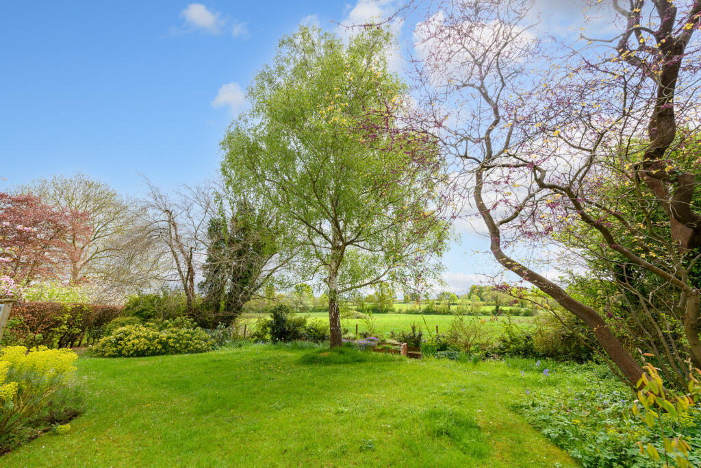 Additional image 16 of Burleigh Lane, Street