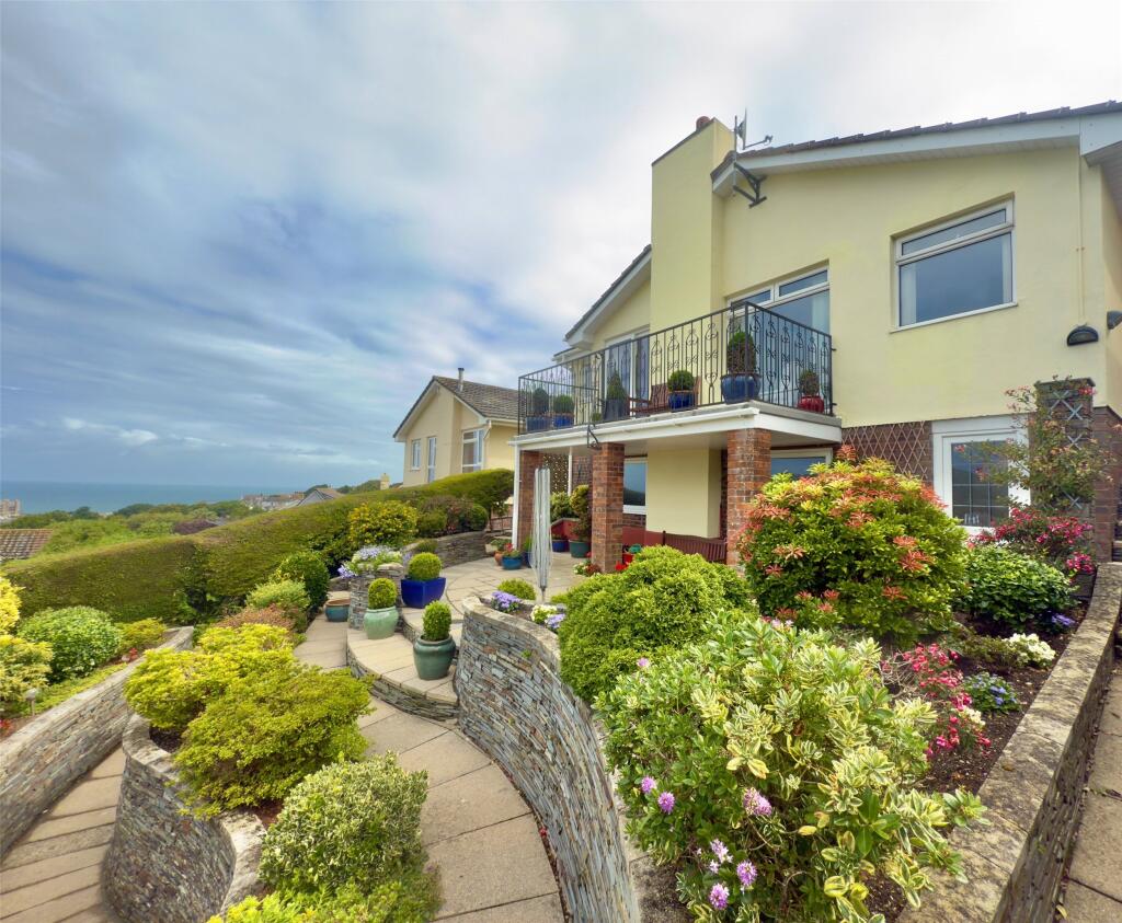 44, Fern Way photo 2