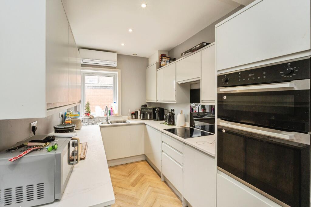 House in Bolton, Middlebrook, Horwich - View 4