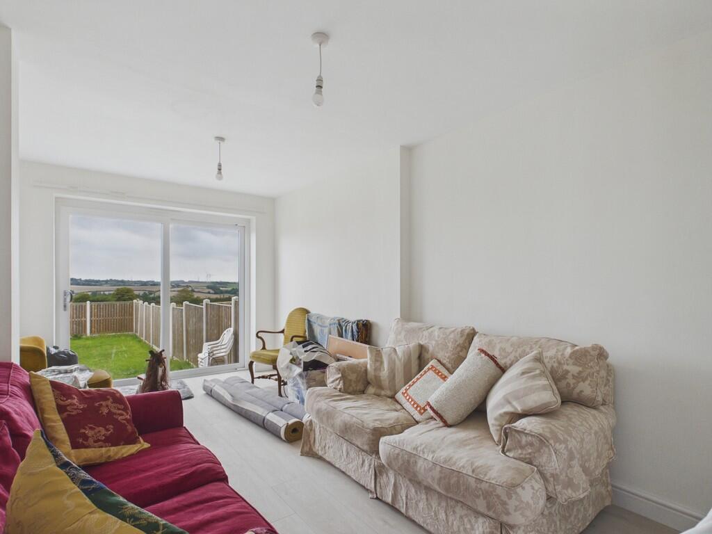 House in Rotherham, Whiston - View 3