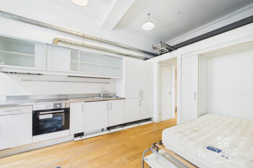 Studio apartment for rent