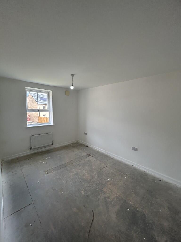 House in Hull - More