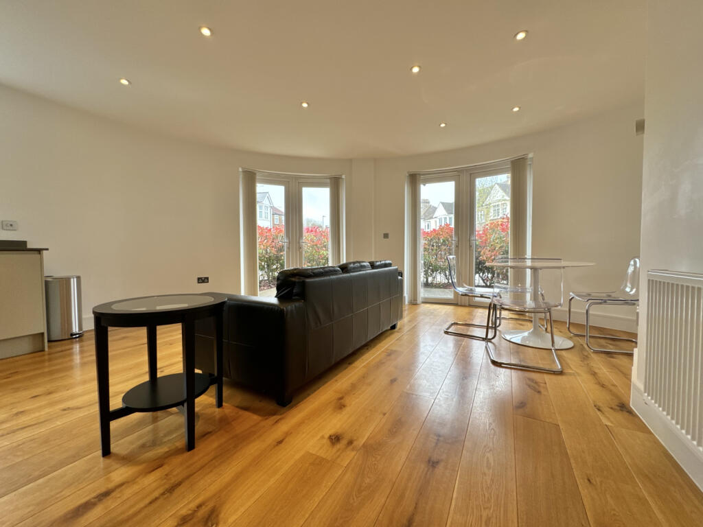 Apartment in London - View 2