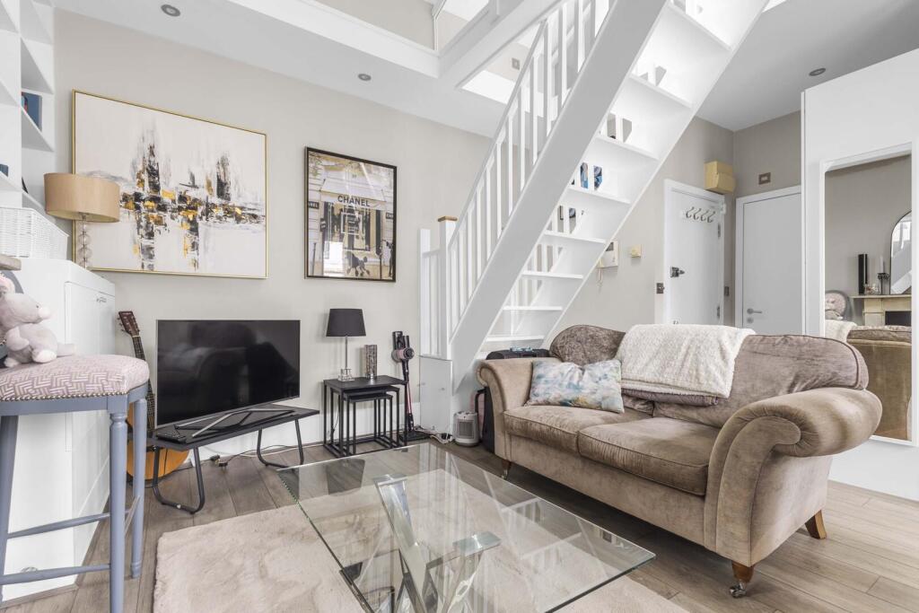 Main image of property: Elgin Crescent, London