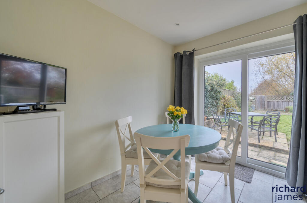 Waite Meads Close, Purton, Swindon, SN5 photo 3