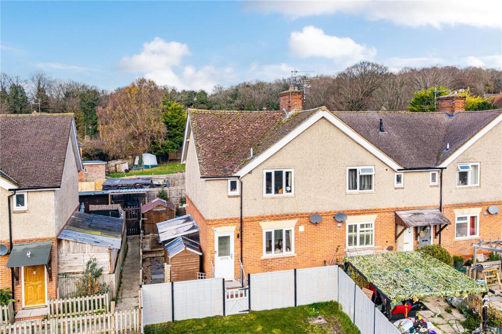 The Granthams, Lambourn, Hungerford, Berkshire, RG17 photo 4
