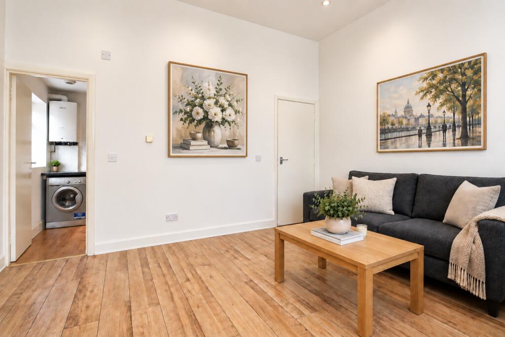 Main image of property: Leigham Court Road, LONDON, SW16 2QP