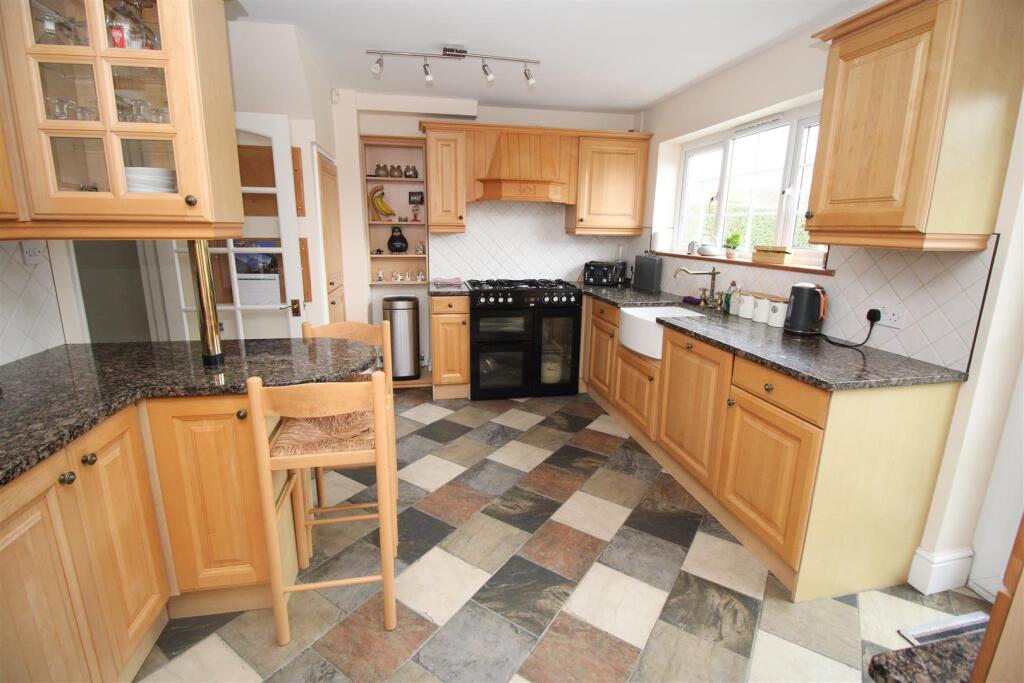 Herons Wood, Harlow photo 4