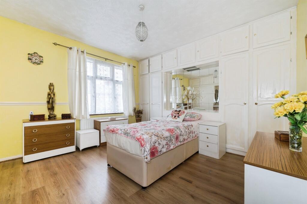 House in Southampton - View 5