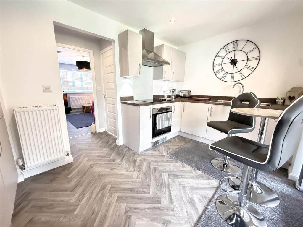 House in Melton, Bottesford - More