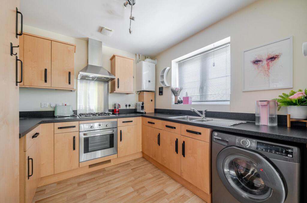 Brosse Way, Bromley, BR2 - View 2