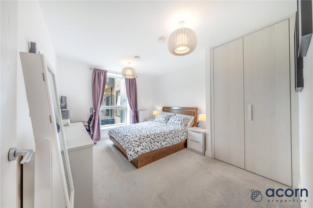 Apartment in London - More