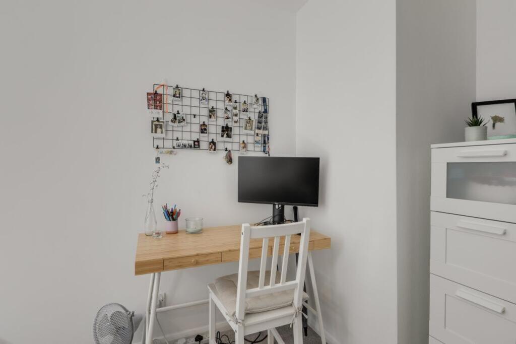 Apartment in London - More