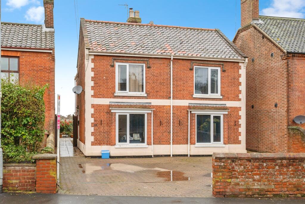 Main image of property: Mundesley Road, North Walsham