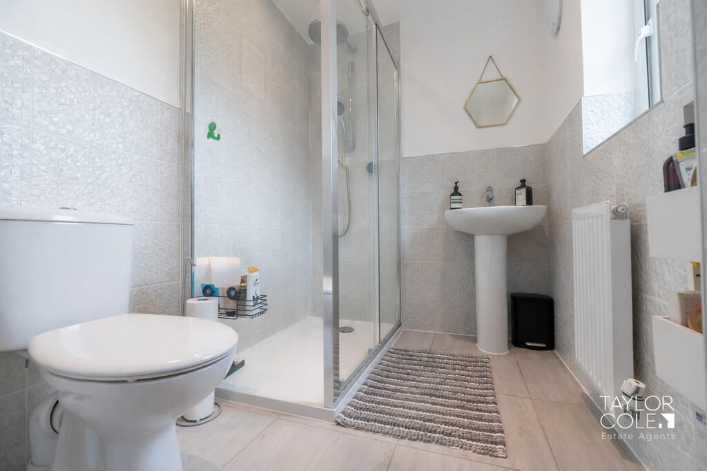 Additional image 17 of Narcissus Close, Tamworth