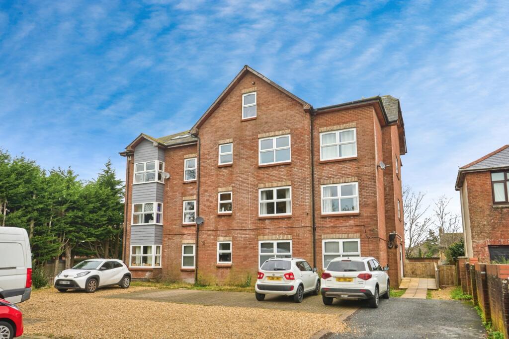 Main image of property: York Avenue, East Cowes, Isle of Wight, PO32