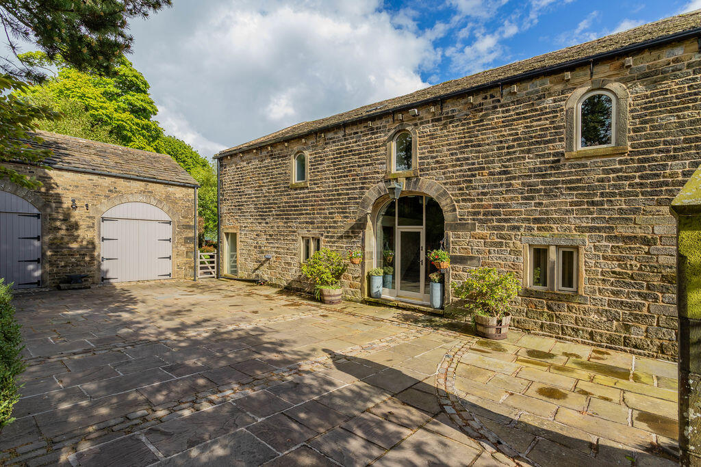Main image of property: Baitings Hall Barn, Blue Ball Road, Ripponden HX6 4LR