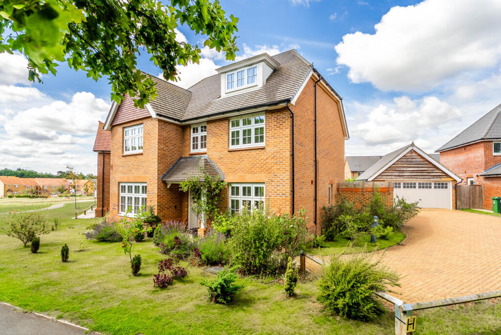 Main image of property: Magpie Meadows, Caddington, Luton, Bedfordshire, LU1