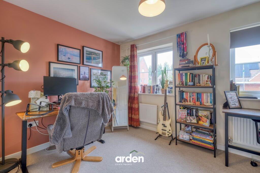 House in Bromsgrove, Cofton Hackett - More