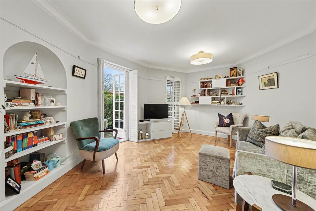 Main image of property: Heathcroft, Hampstead Way, London, NW11