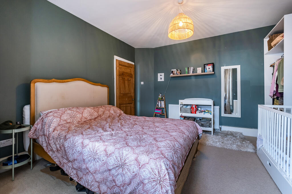 Apartment in London, Grove Park - View 5