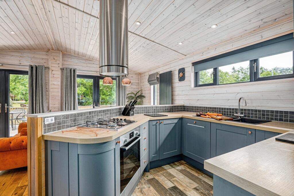 House in Clungunford, Hopton Heath - View 4