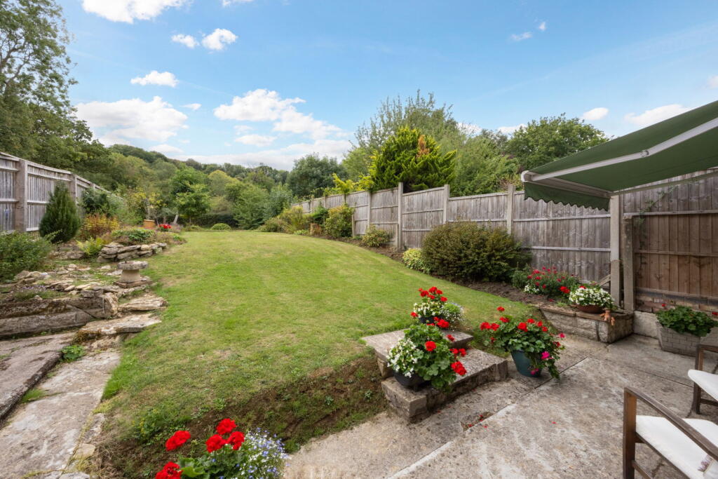 Ravensgate Road,Charlton Kings,Cheltenham,GL53 8NS photo 3
