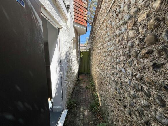 Side Path.jpeg