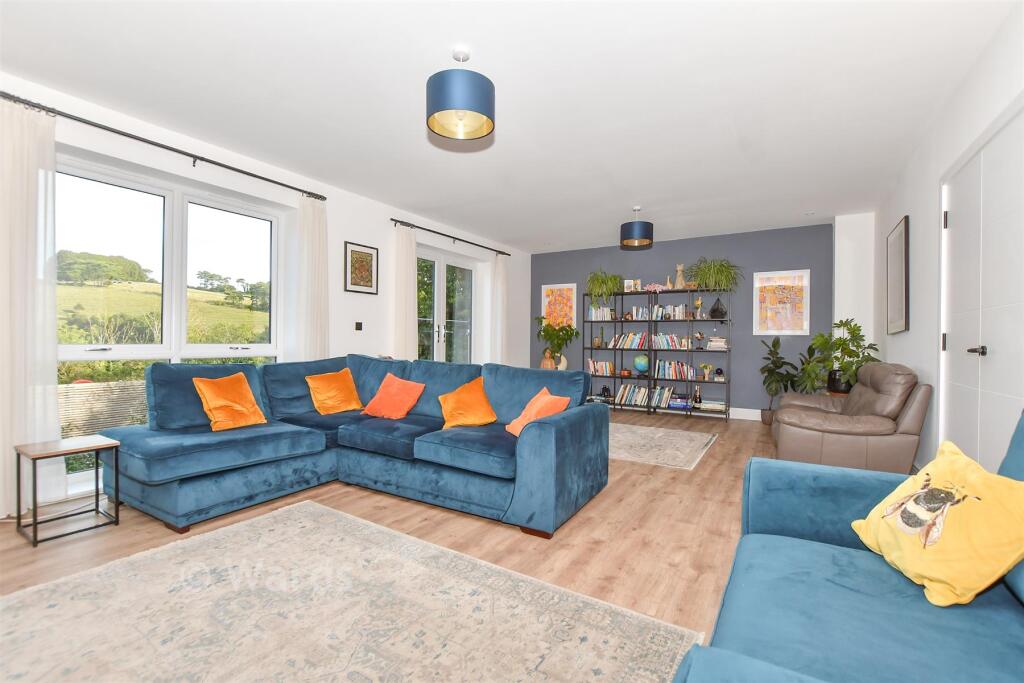 House in Canterbury - View 4