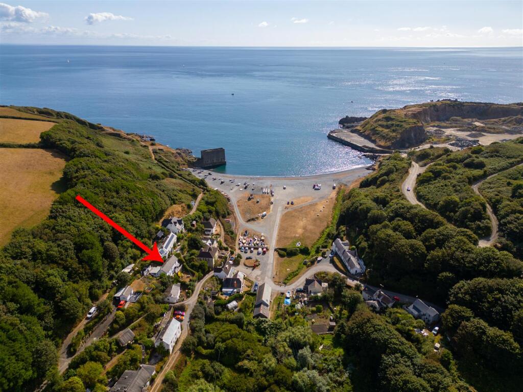 House in Truro, St Keverne - View 3