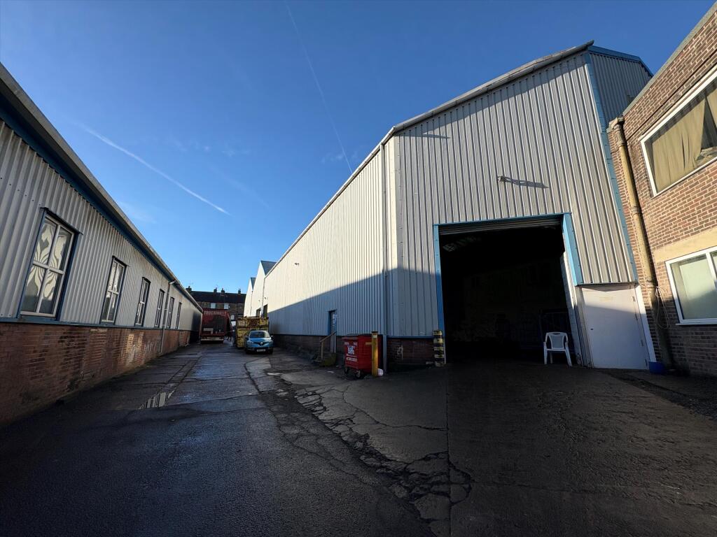 Main image of property: Modern House, Summer Lane, Barnsley, South Yorkshire, S70 2NP