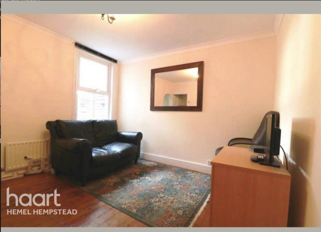 Main image of property: Leavesden Road, Watford