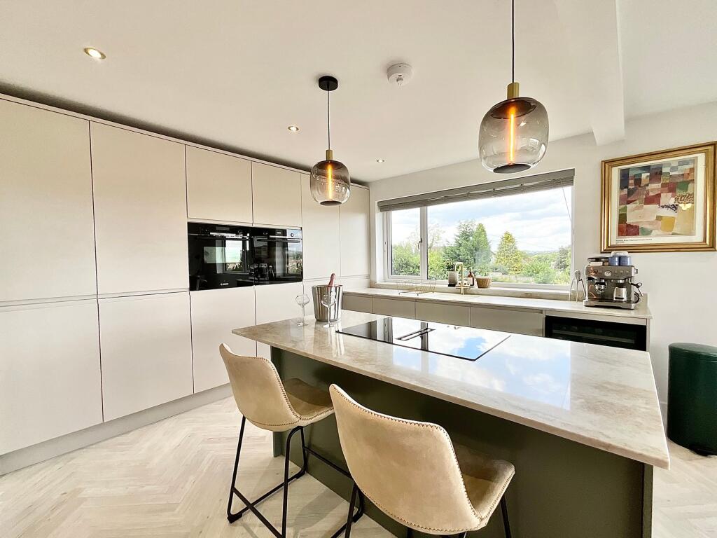 House in Stoke-on-Trent - More