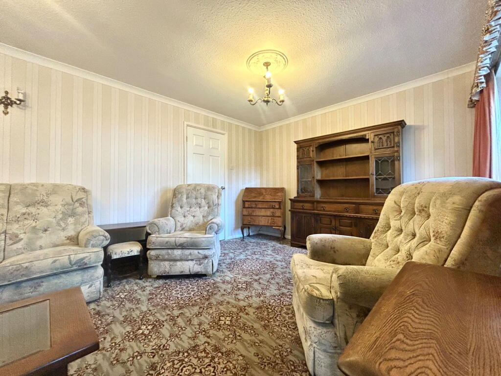 House in Dudley, West Midlands - More