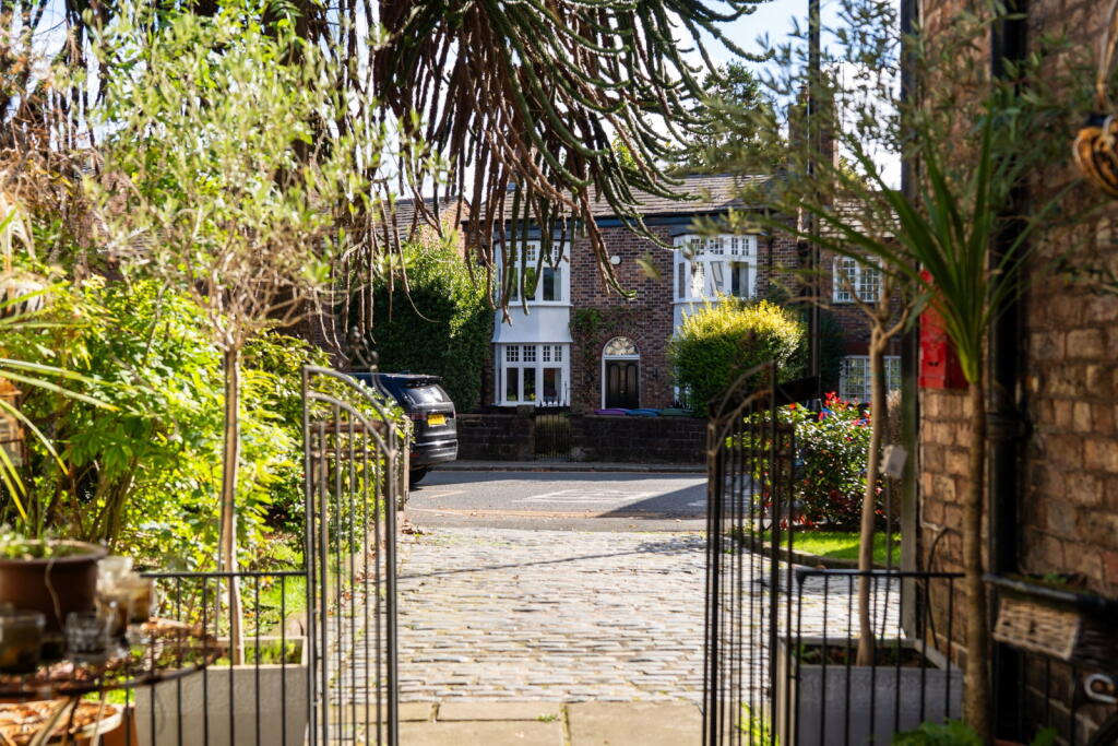 House in Liverpool, Gateacre - View 2