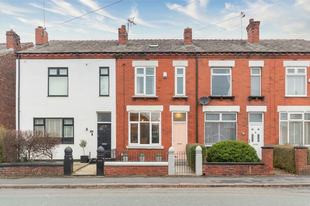 Main image of property: Newearth Road, Worsley, Manchester, M28 7US