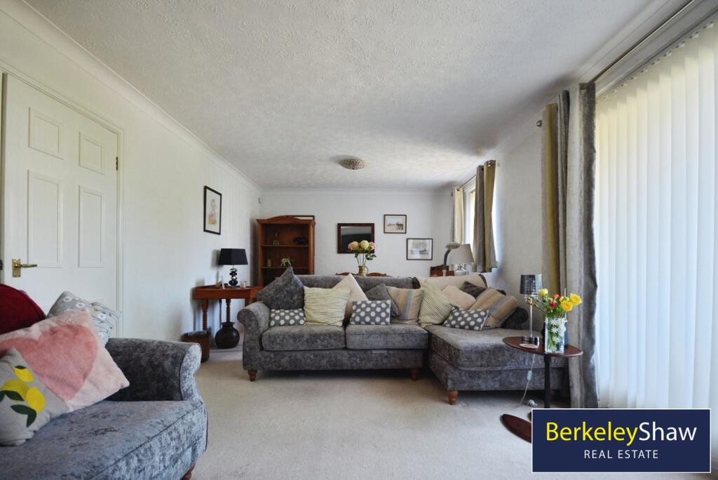 Apartment in Sefton, Liverpool City Region - View 4