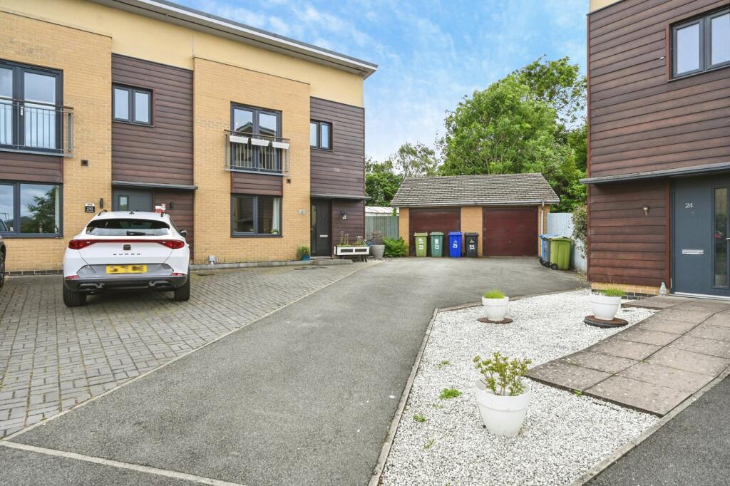 Main image of property: Brackendale, Runcorn, Cheshire, WA7