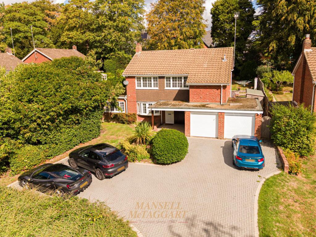 House in Redhill - View 2