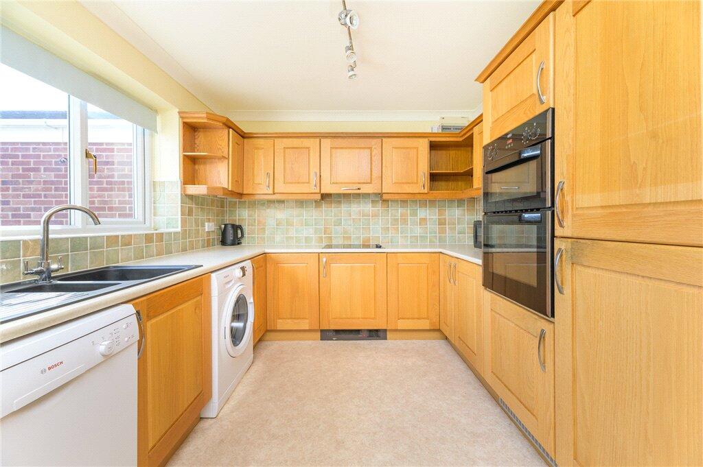 House in Wakefield - View 5
