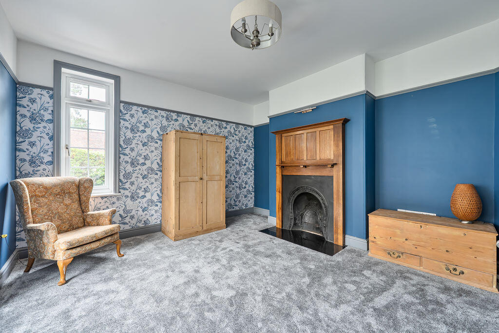 House in Taunton - View 5