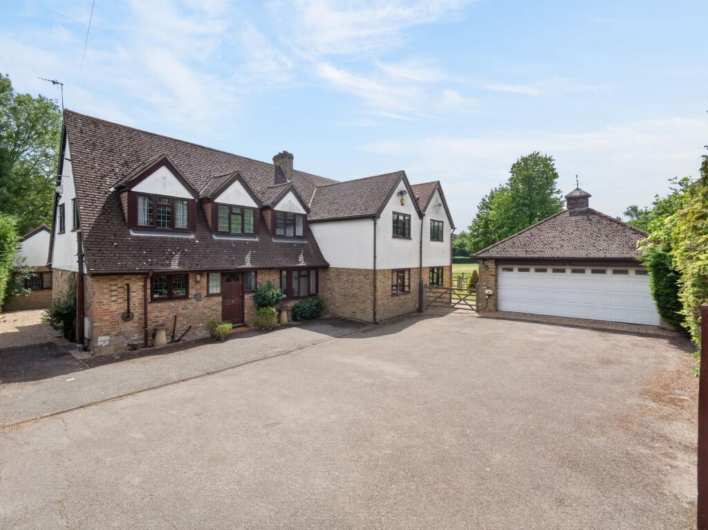 Main image of property: Scatterdells Lane, Chipperfield, WD4