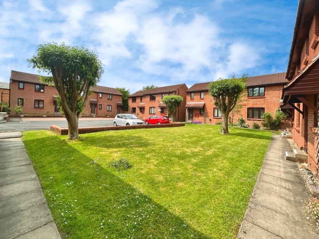 Main image of property: Birchwood Mews, Harrogate, North Yorkshire
