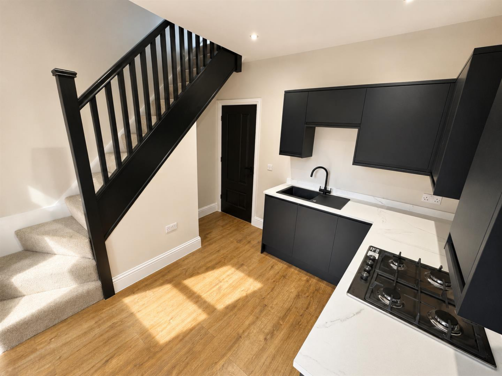 House in Birkenhead, Egerton Park - View 3