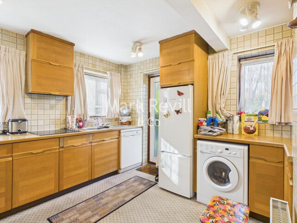 Luxford Road, Lindfield, RH16 photo 3
