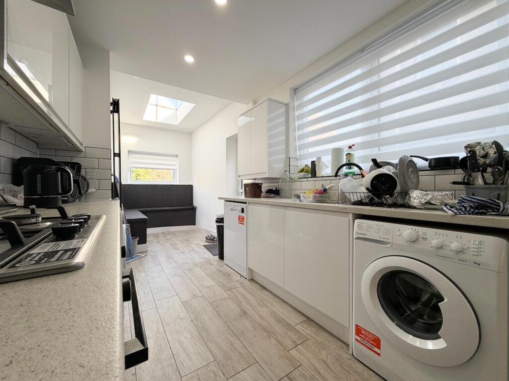 House in Cardiff, Cathays - View 4